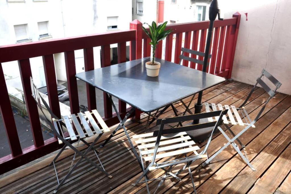 Duplex Avec Belle Terasse Au Centre De Bayonne Lägenhet Exteriör bild